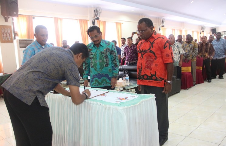 Sekda Imbau Kepala Dinas PU Rangkul Staf